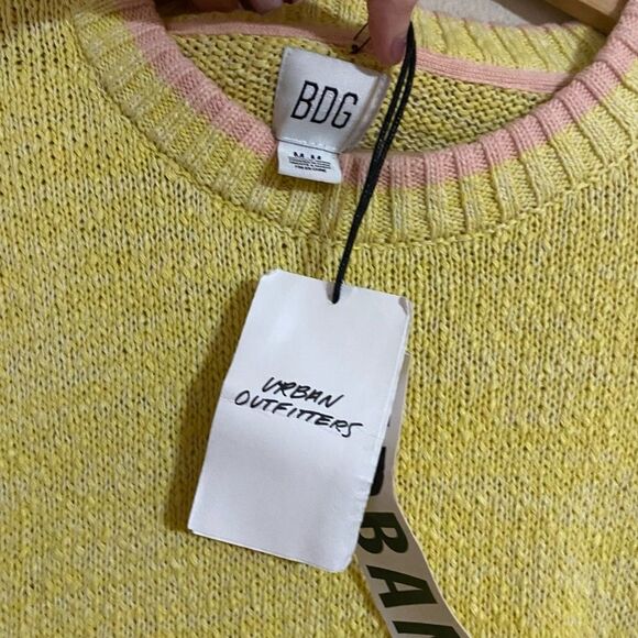 NWT BDG Urban Outfitters Clark Rib Knit Sweater Yellow with Pink Trim - Picture 6 of 7